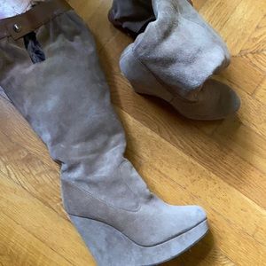 NWT Calvin Klein suede boots